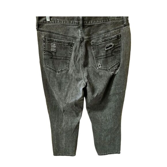 NWOT AMERICAN EAGLE Plus Size Black distressed Jeans. - Picture 12 of 15